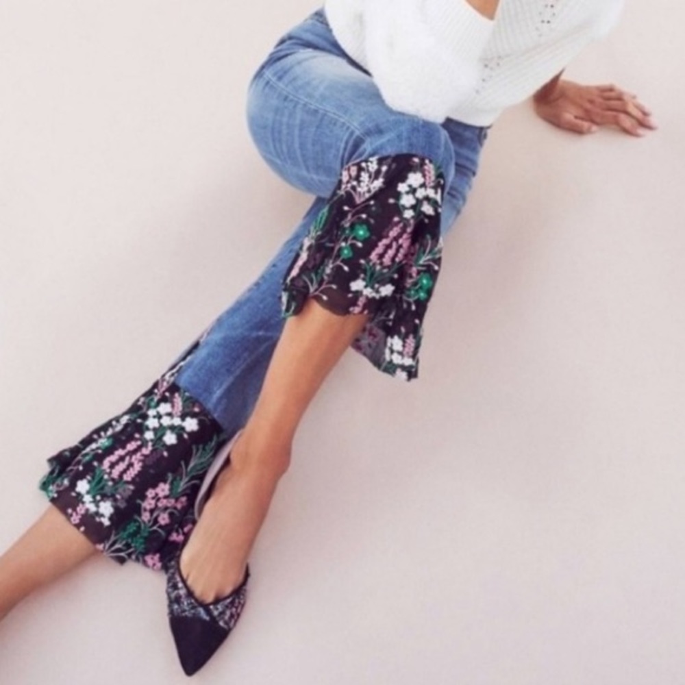 Pilcro Anthropologie Embroidered Lace Cuff Cropped Jeans